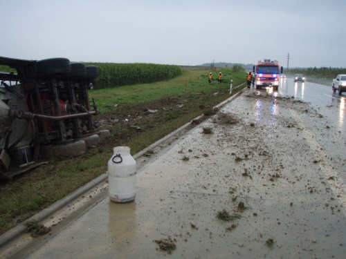 DNkamioncementVelkeAlbrechtice (NJ) (6).JPG