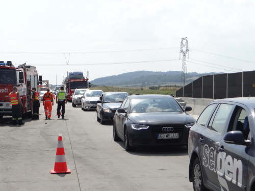 DNpozar2kamionyD1mezHladkeZivotice (24).JPG