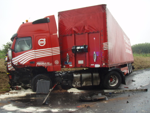 DNtragickaPeugeotkamionPetrvald (NJ) (6).JPG