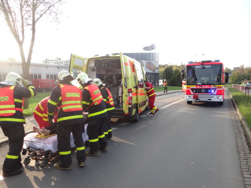 DNvyprostenipeugeotOstrava (6).JPG