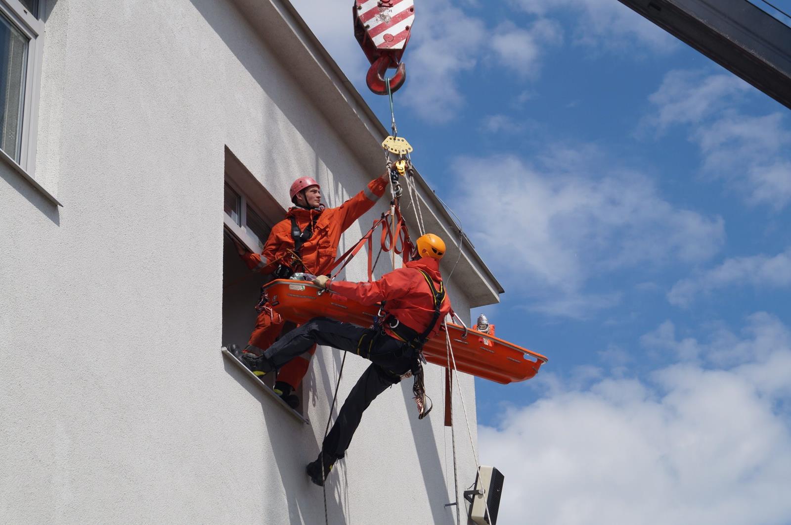 Den ot.dveří HZS HK-9.jpg