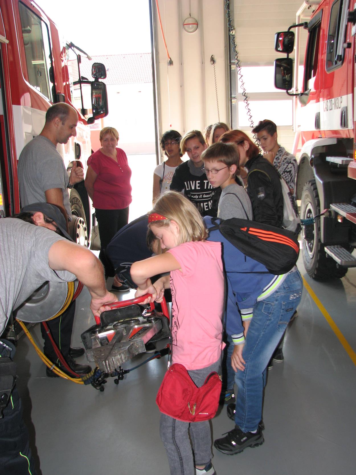 Dětský domov Boršov u HZS - 8. 9. 2016 (20).JPG