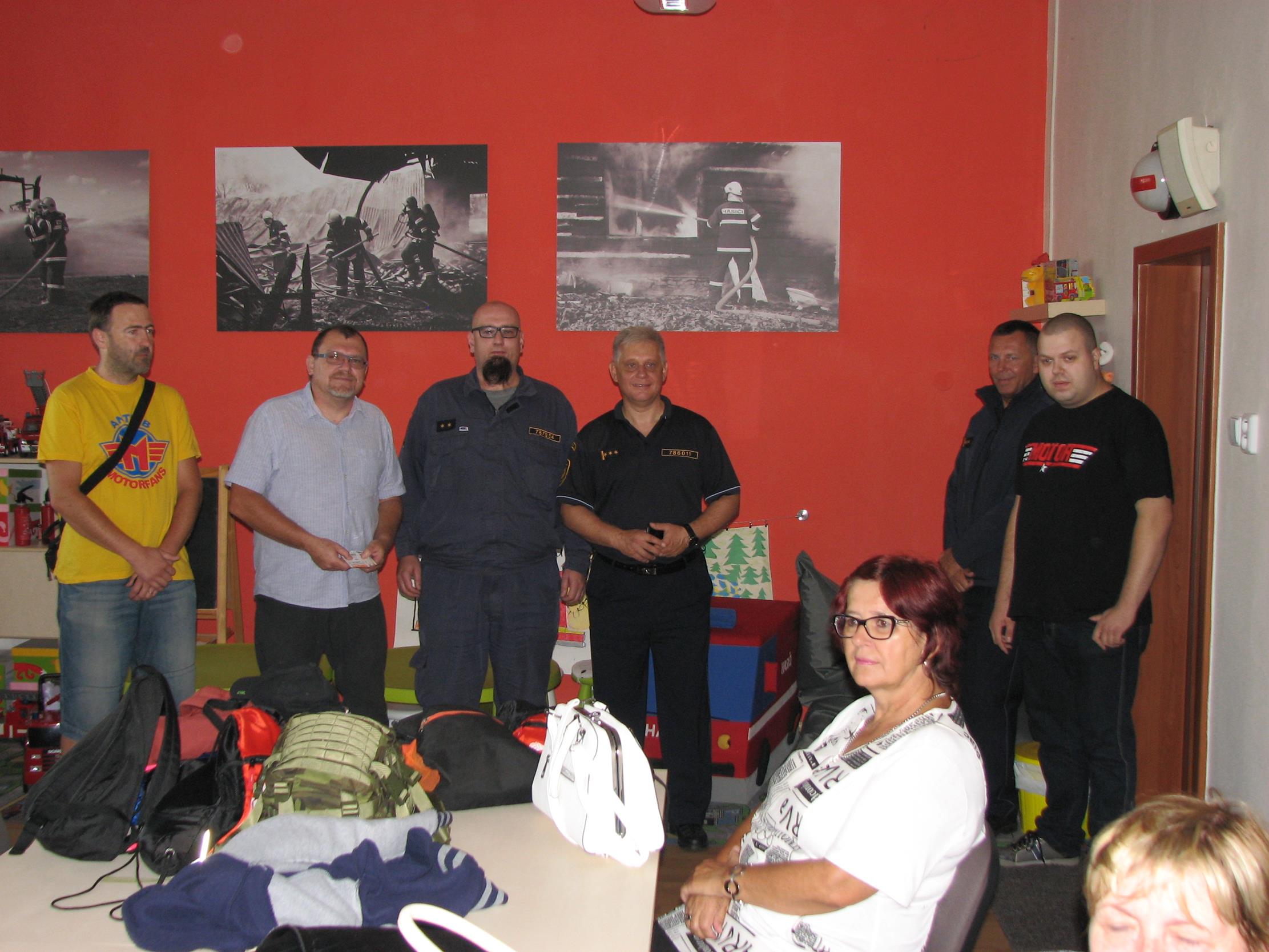 Dětský domov Boršov u HZS - 8. 9. 2016 (3).JPG