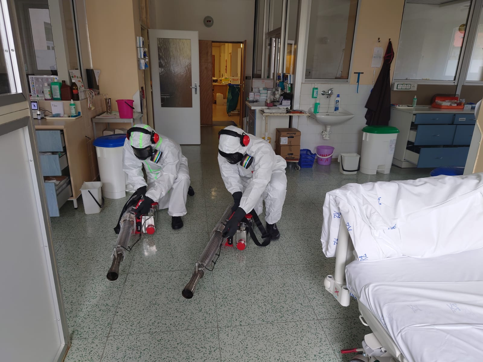 Dezinfekce v nemocnici (7).jpg