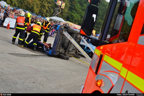 DnyNATO2015_hasicivyprostovani_Lach (10).JPG