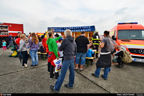 DnyNATO2015_hasicivyprostovani_Lach (11).JPG