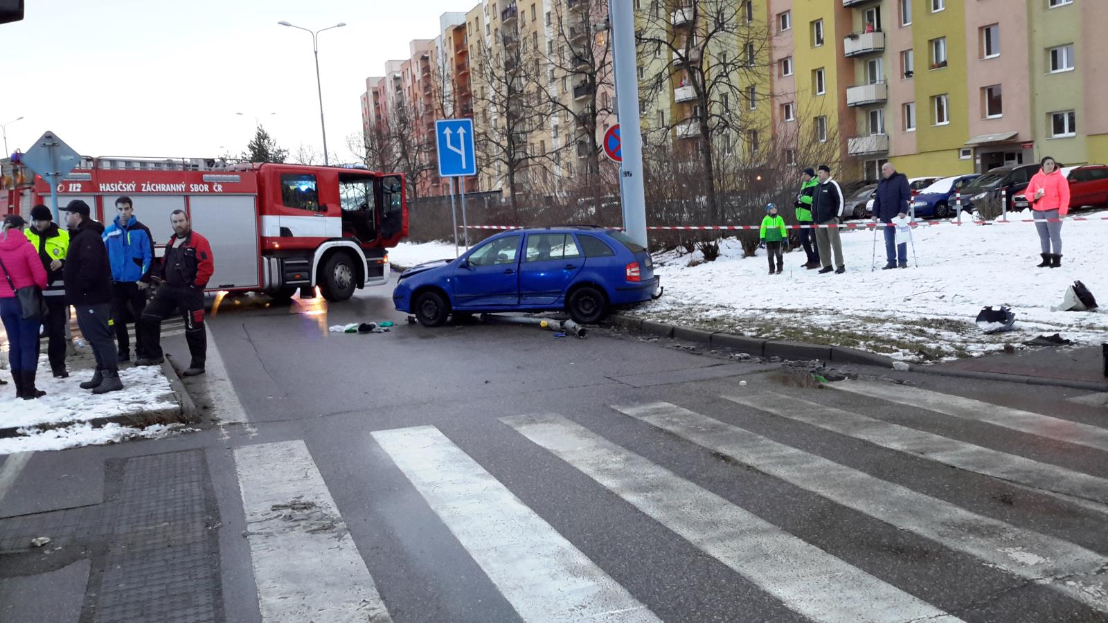 Dopravní nehoda 2 OA, České Budějovice - 20. 1. 2018 (2).jpg