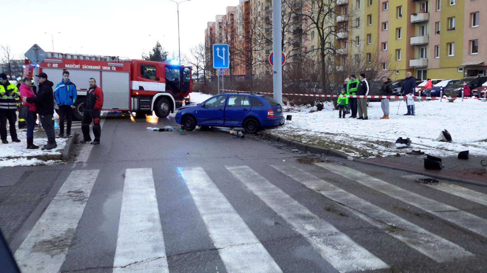 Dopravní nehoda 2 OA, České Budějovice - 20. 1. 2018 (3).jpg