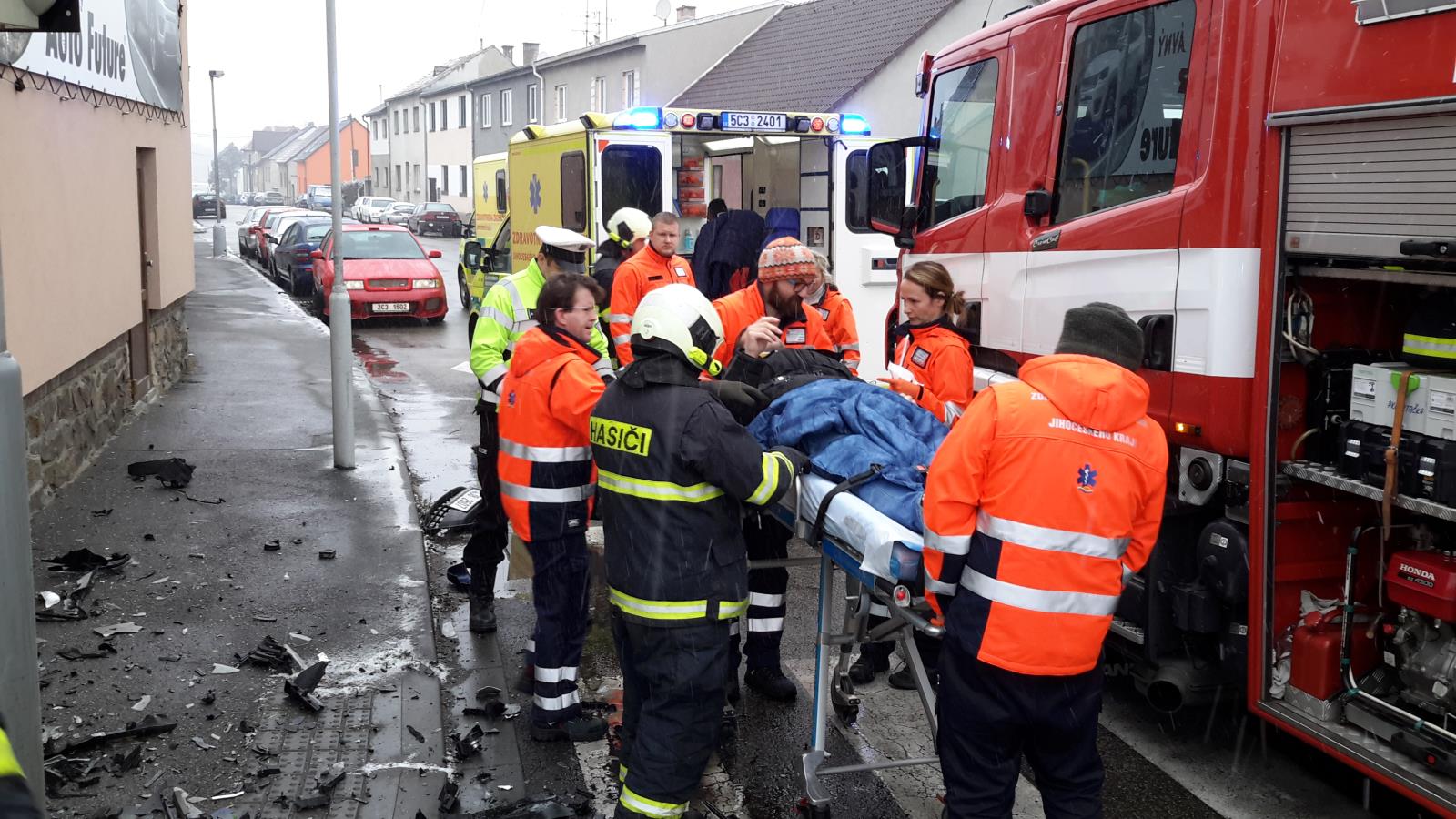 Dopravní nehoda 2 OA, České Budějovice - 7. 2. 2018 (4).jpg