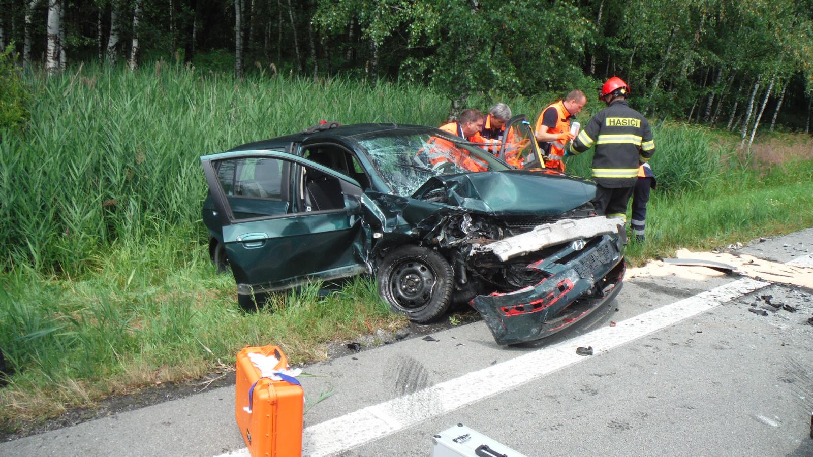 Dopravní nehoda 2 OA, Jarošov nad Nežárkou - 12. 7. 2019 (4).JPG