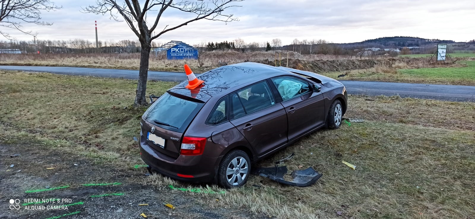 Dopravní nehoda 2 OA, Jindřichův Hradec - 4. 2. 2021 (2).jpg