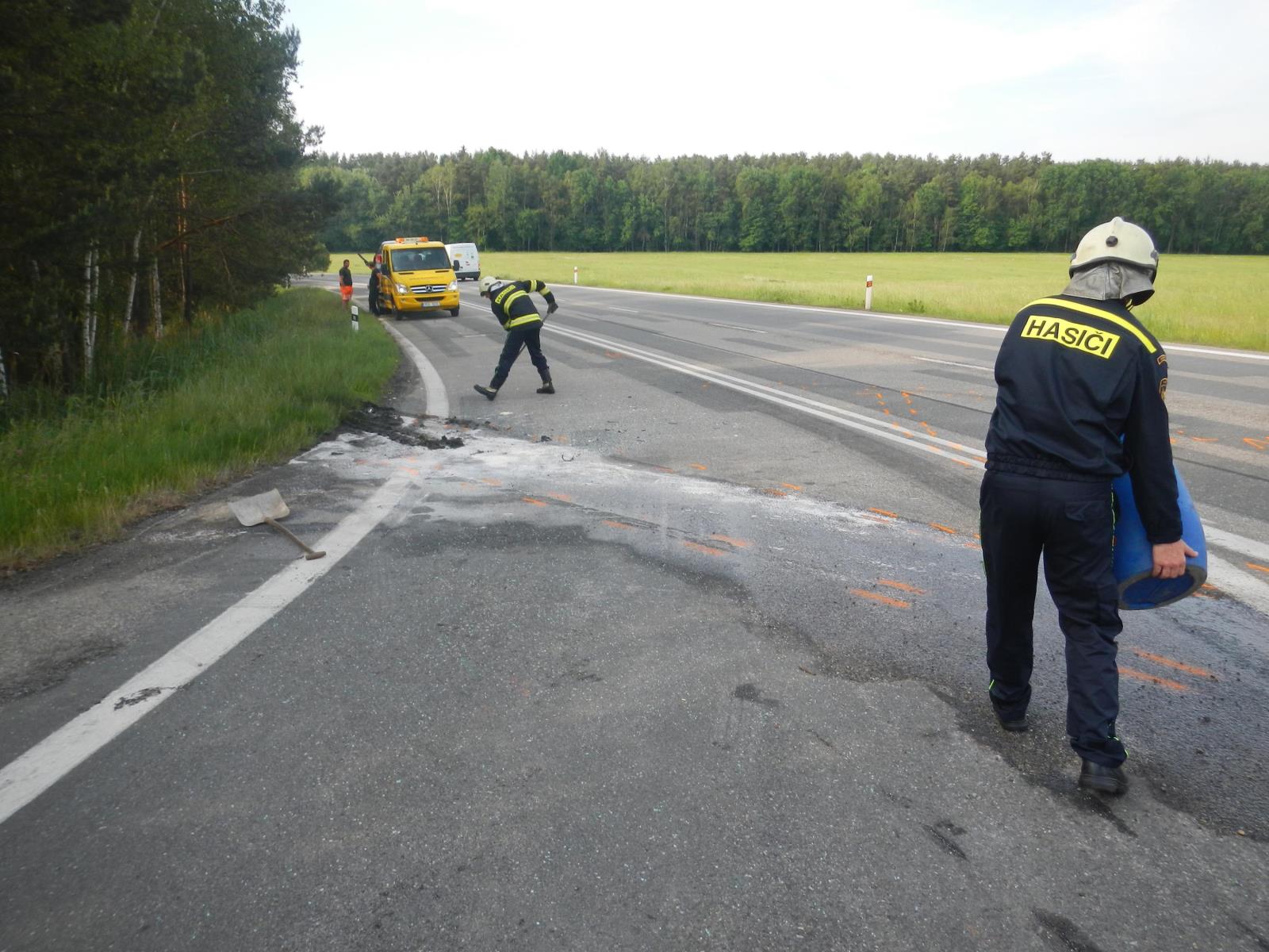 Dopravní nehoda 2 OA, Kamenný Újezd - 31. 5. 2017 (3).JPG