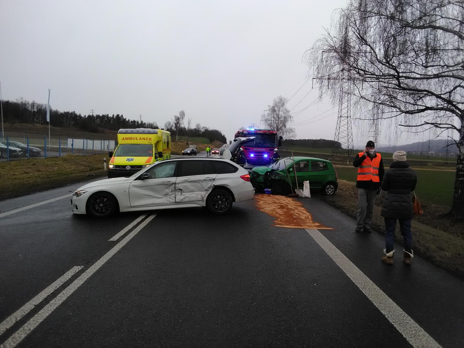 Dopravní nehoda 2 OA, Myšenec - 29. 1. 2022 (1).jpg