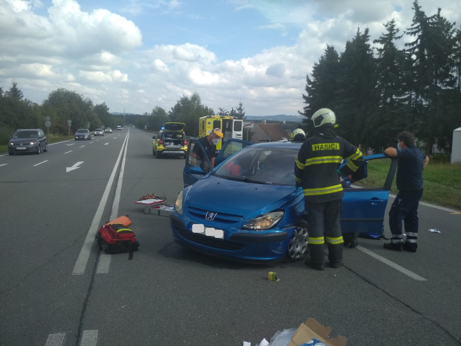 Dopravní nehoda 2 OA, Tábor - 11. 9. 2020 (3).jpg