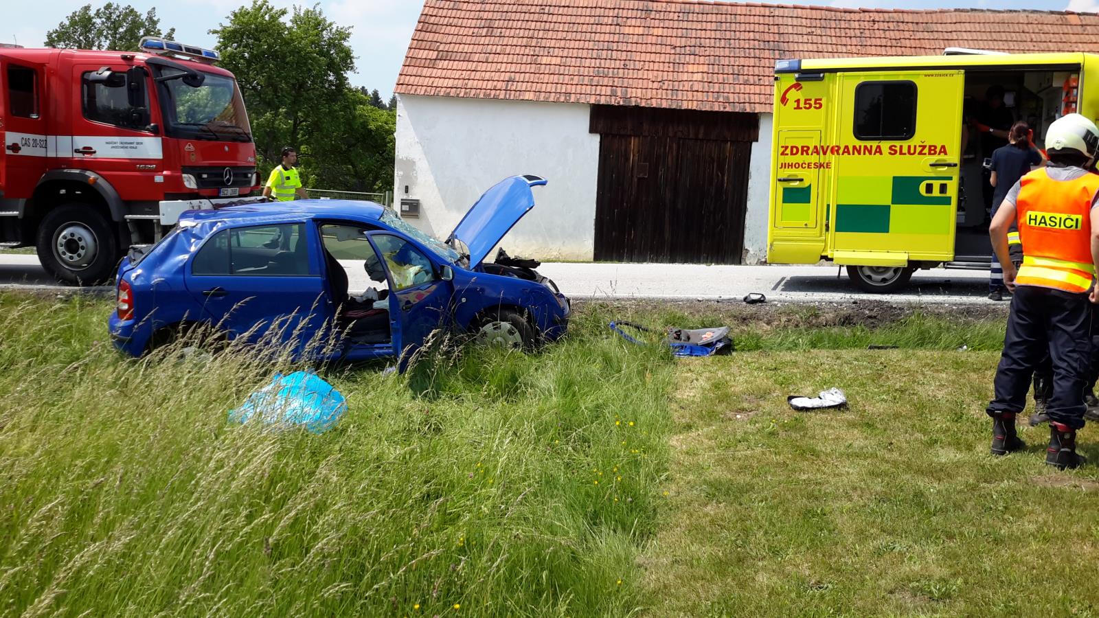 Dopravní nehoda 2 OA, Třebíčko - 29. 5. 2018  (2).jpg