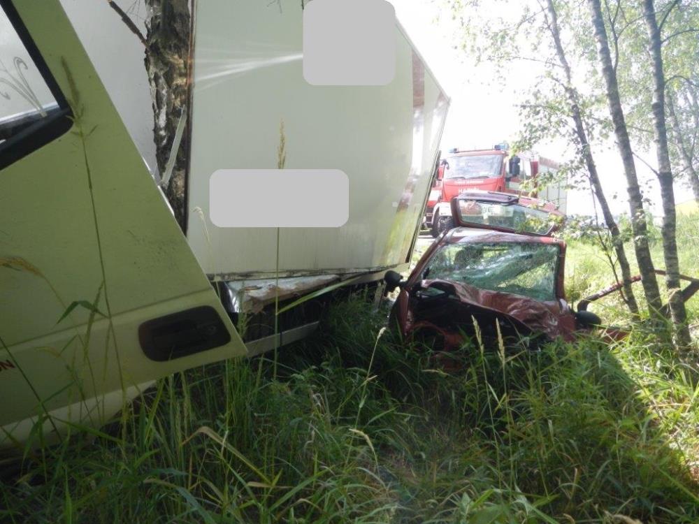 Dopravní nehoda 2 OA a NA, Jarošov nad Nežárkou - 30. 6. 2016 (4).jpg