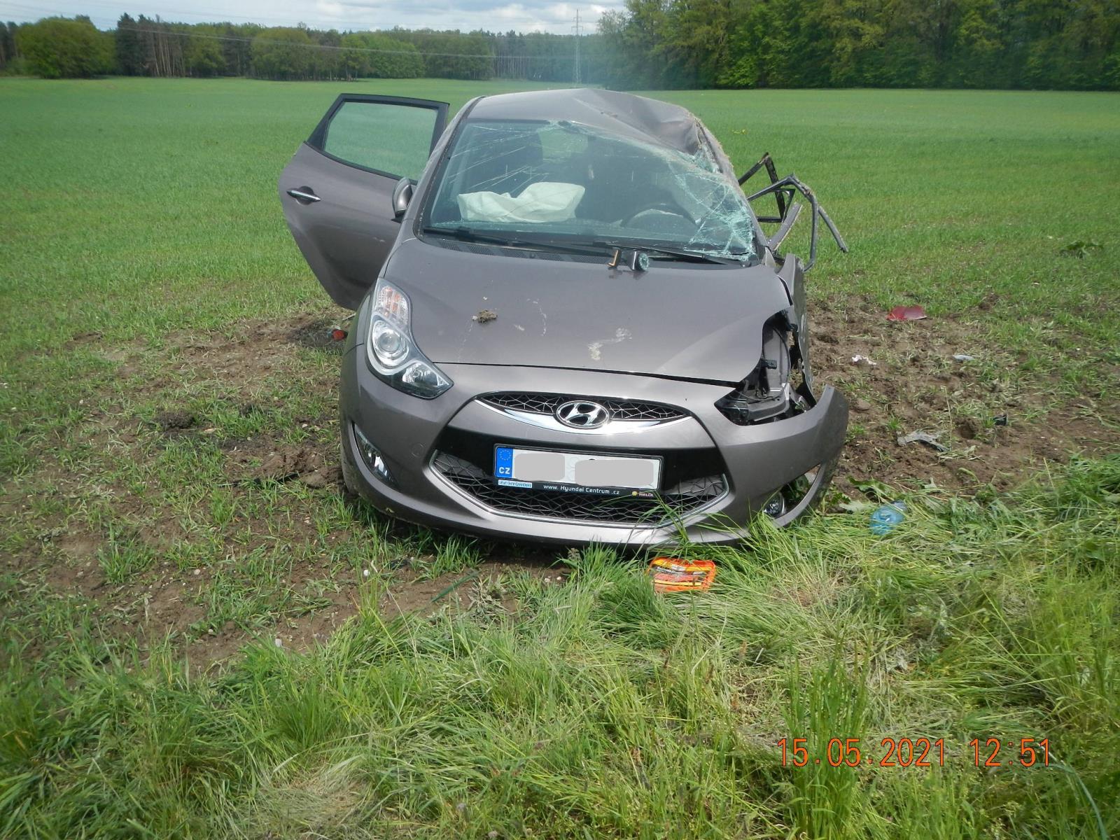 Dopravní nehoda 4 OA, Čejkovice - 15. 5. 2021 (2).JPG