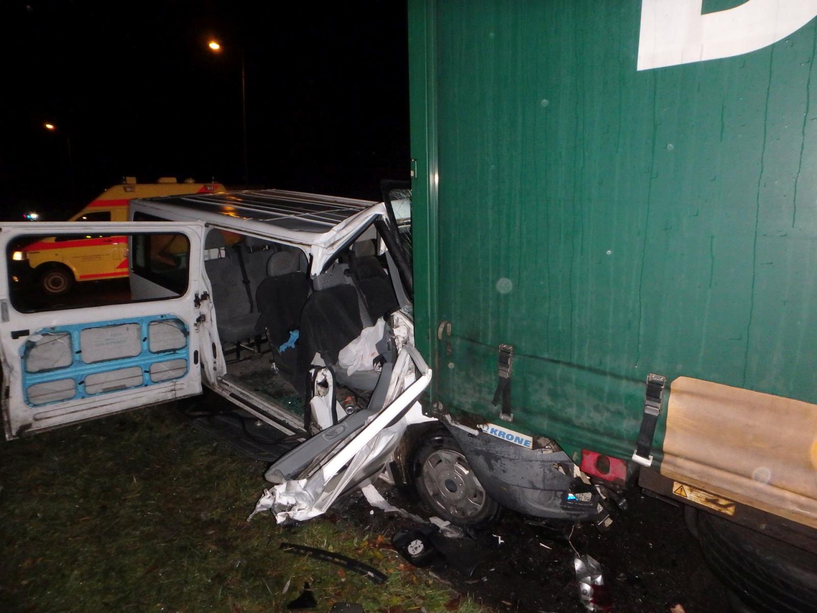 Dopravní nehoda Chomutov (3).JPG