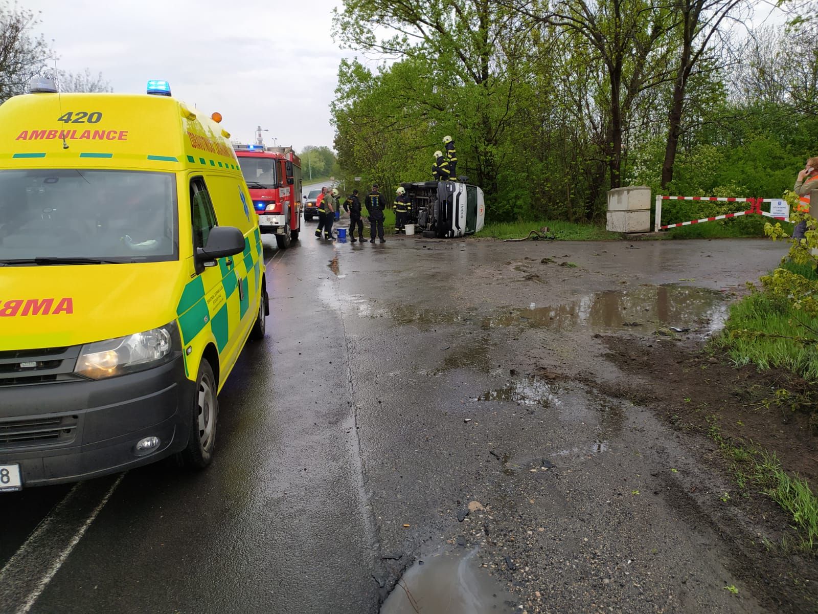 Dopravní nehoda Louny (2).jpg