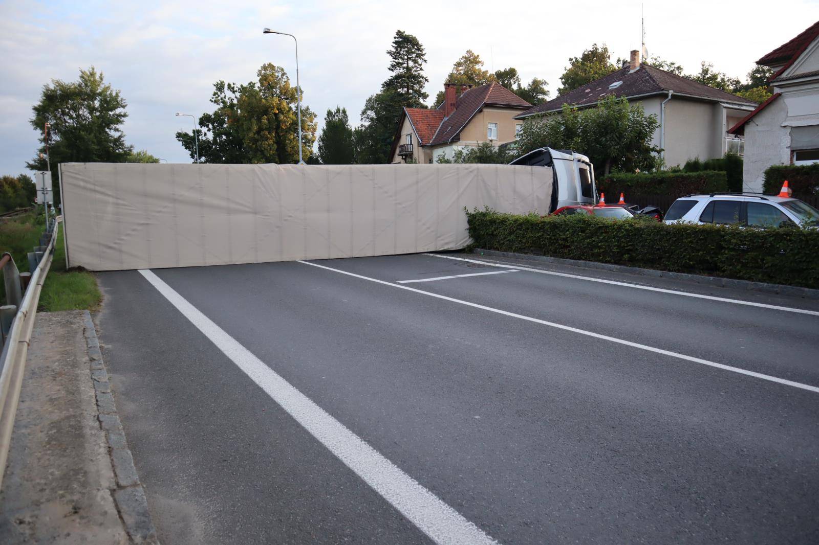 Dopravní nehoda NA, Písek - 10. 9. 2020 (2).JPG