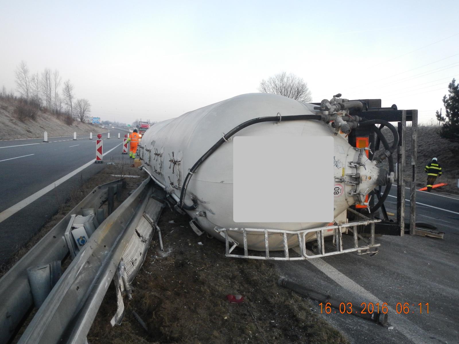 Dopravní nehoda NA, Tábor - 17. 3. 2017 (3).JPG