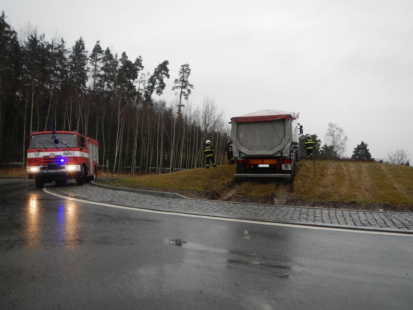 Dopravní nehoda NA, Týn nad Vltavou - 16. 1. 2018 (1).JPG