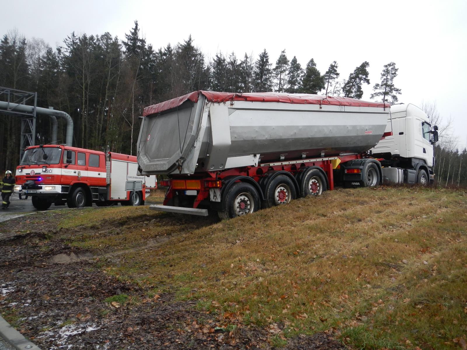 Dopravní nehoda NA, Týn nad Vltavou - 16. 1. 2018 (2).JPG