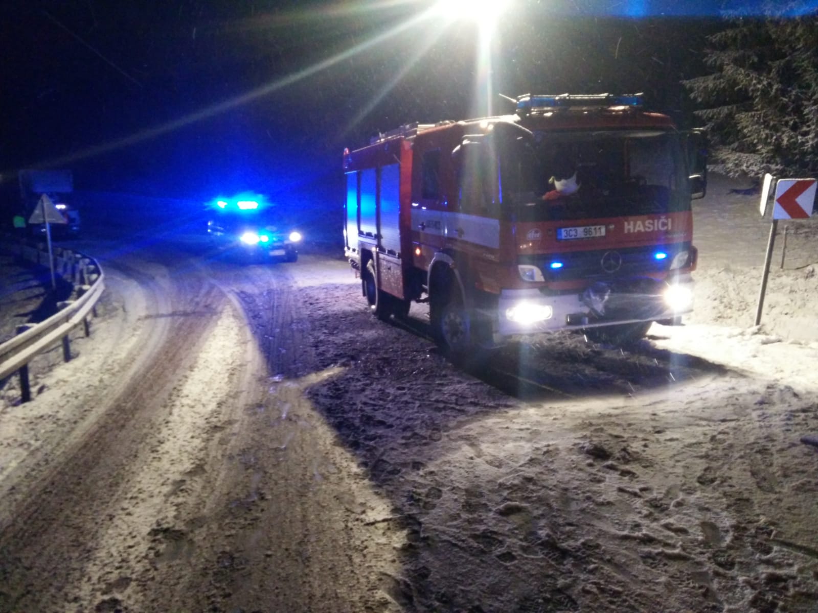 Dopravní nehoda NA, Vimperk - 28. 1. 2020 (4).jpg