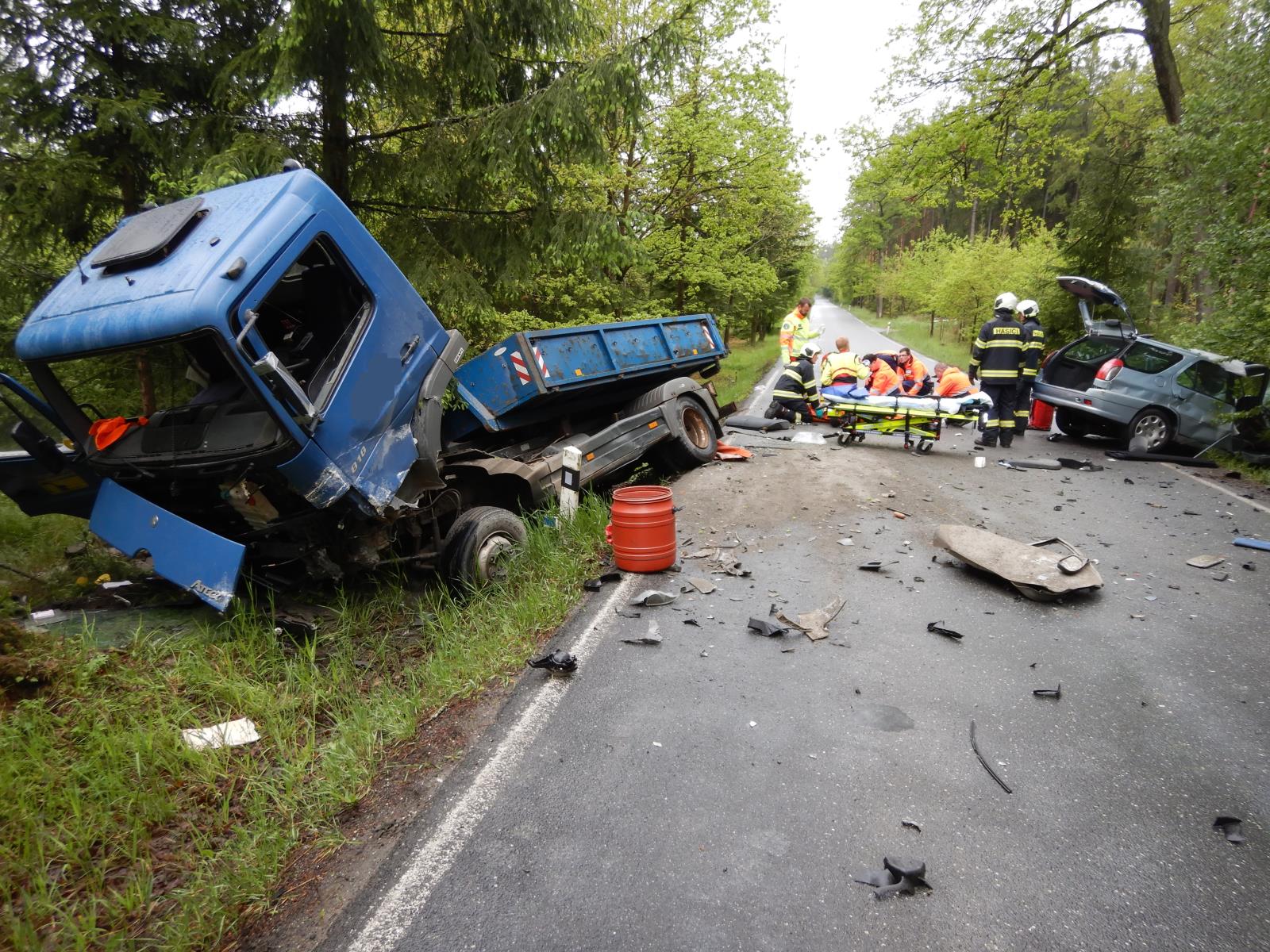 Dopravní nehoda NA a OA, Planá nad Lužnicí - 23. 5. 2019 (1).JPG