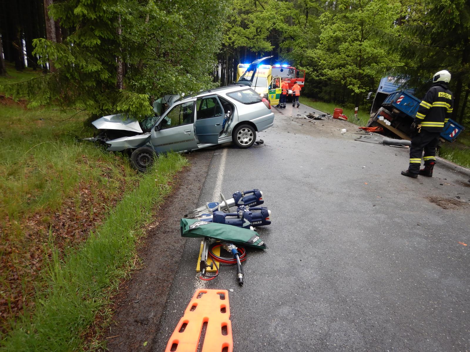 Dopravní nehoda NA a OA, Planá nad Lužnicí - 23. 5. 2019 (2).JPG