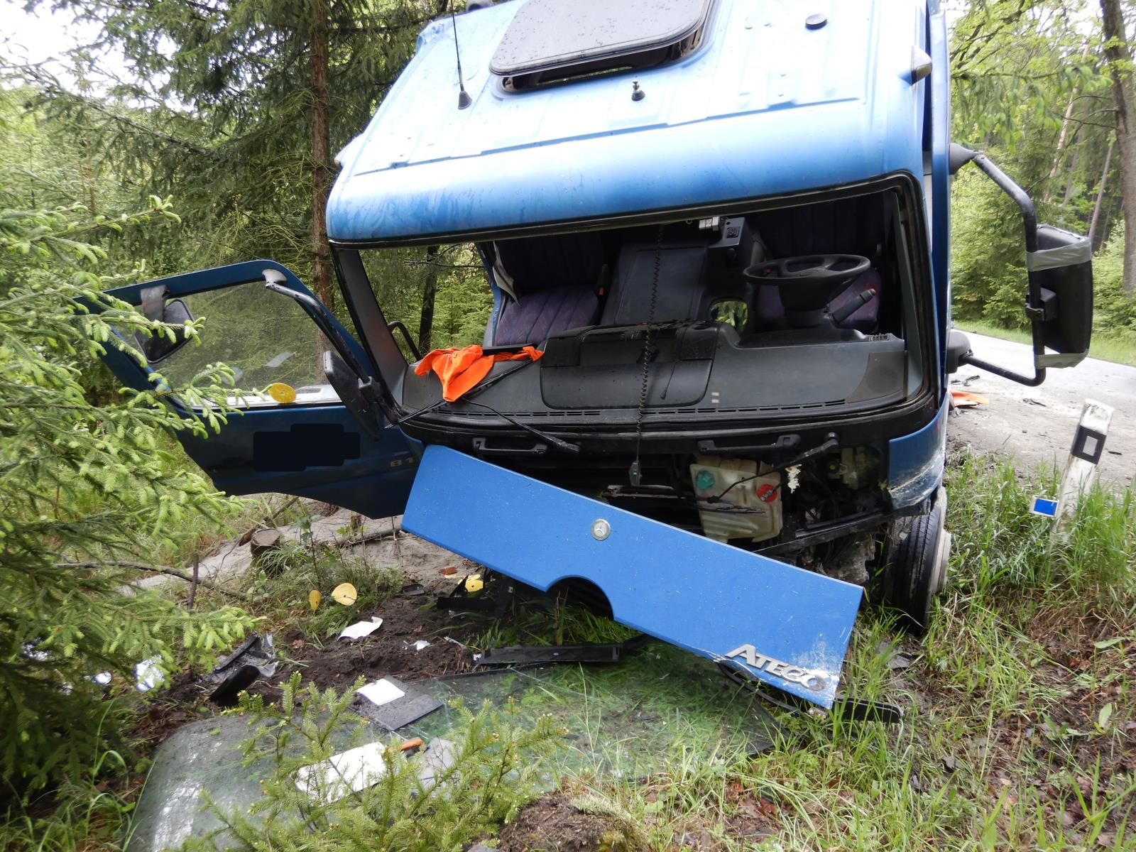 Dopravní nehoda NA a OA, Planá nad Lužnicí - 23. 5. 2019 (3).JPG