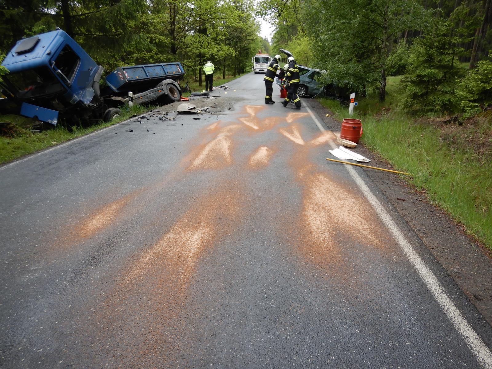 Dopravní nehoda NA a OA, Planá nad Lužnicí - 23. 5. 2019 (5).JPG