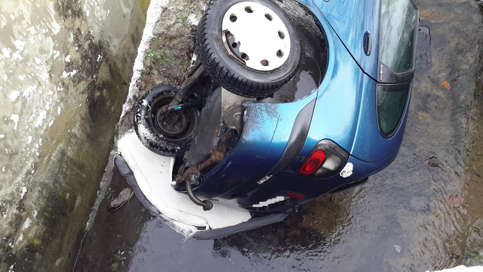 Dopravní nehoda OA, Červený Dvůr - 16. 1. 2018 (4).jpg