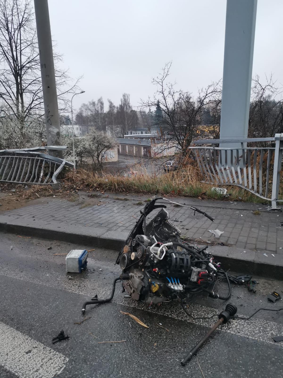 Dopravní nehoda OA, České Budějovice - 30. 3. 2022 (1).jpg