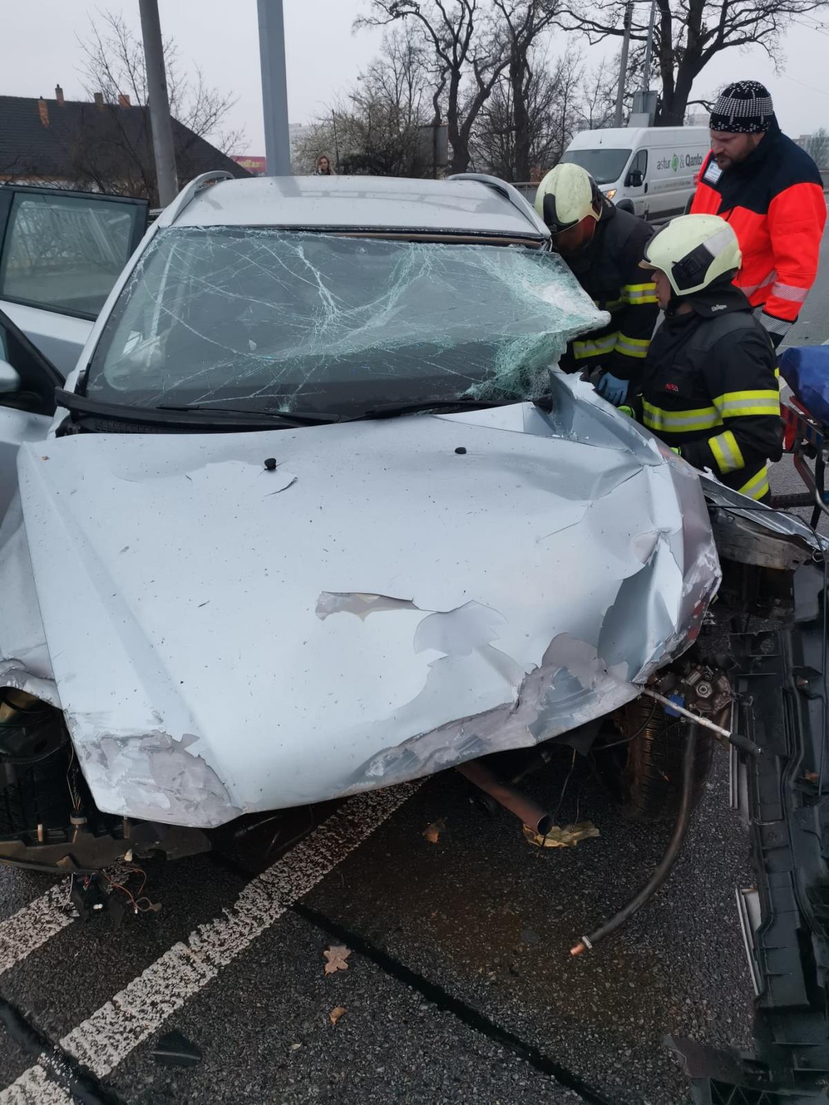 Dopravní nehoda OA, České Budějovice - 30. 3. 2022 (4).jpg