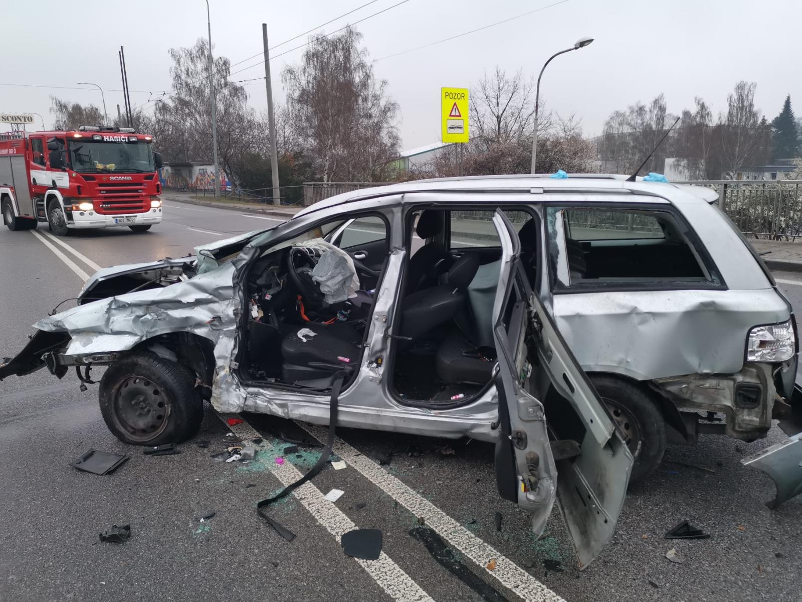 Dopravní nehoda OA, České Budějovice - 30. 3. 2022 (5).jpg