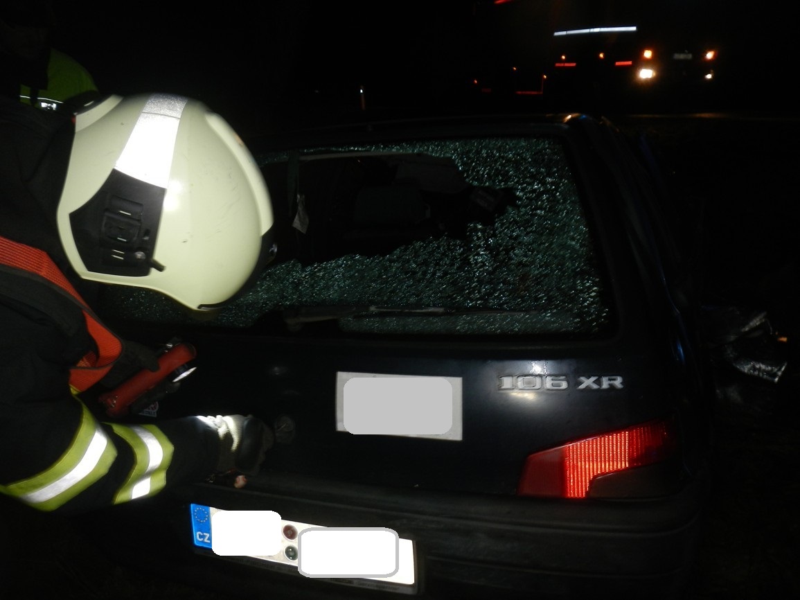 Dopravní nehoda OA, Kostelec nad Vltavou - 2. 1. 2018 (5).JPG