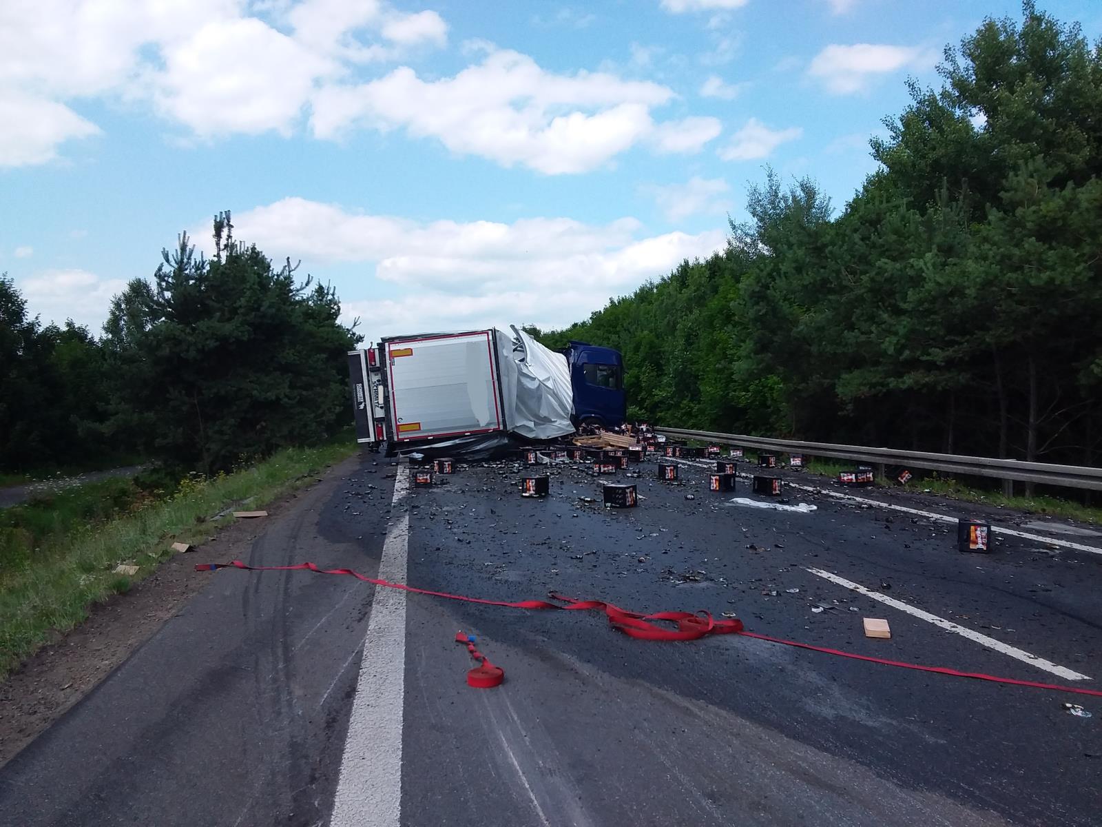 Dopravní nehoda OA, NA a dodávka, Semice - 21. 7. 2021 (2).jpg