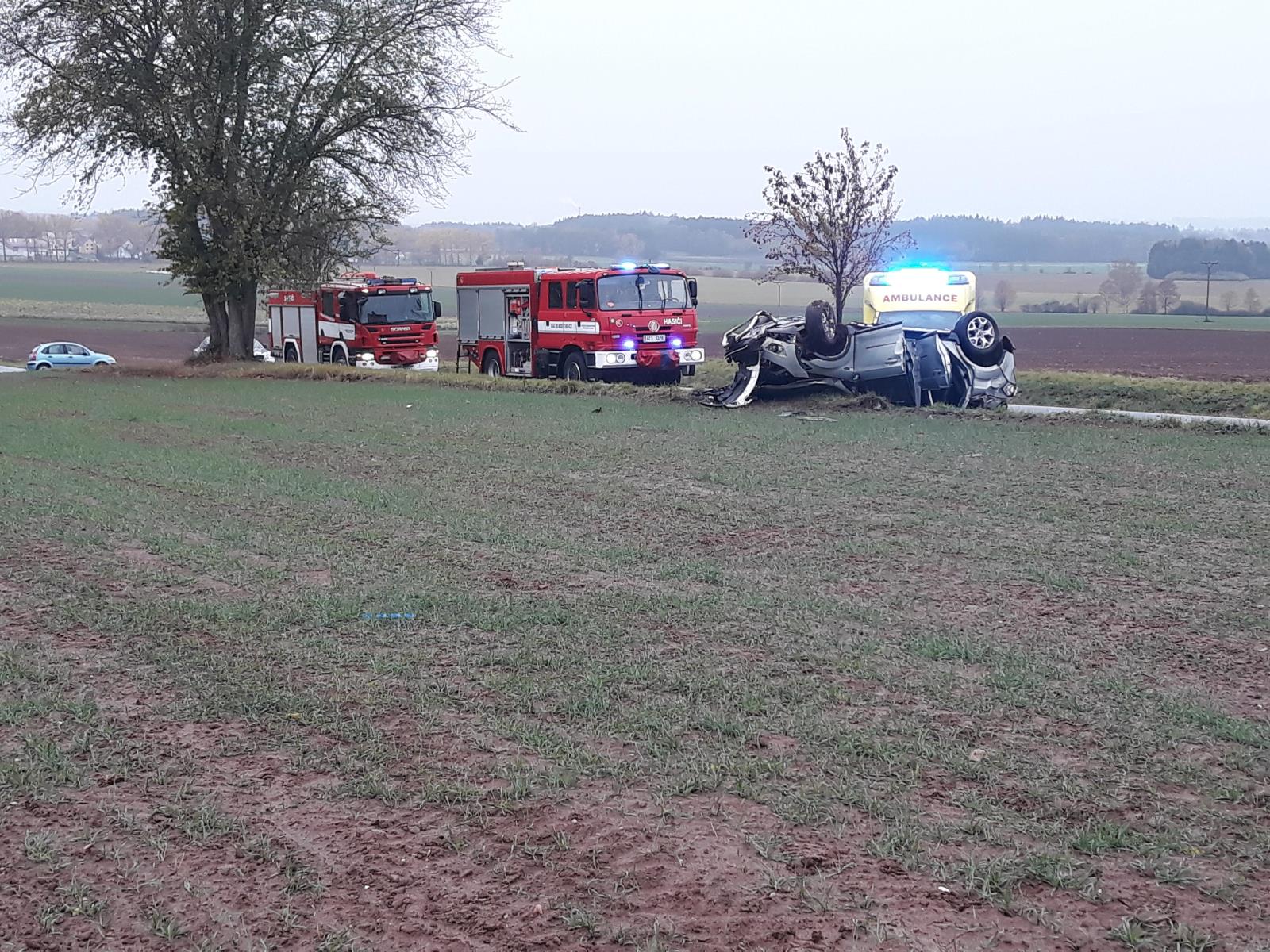 Dopravní nehoda OA, Nová Ves u Chýnova - 27. 10. 2018 (7).jpg