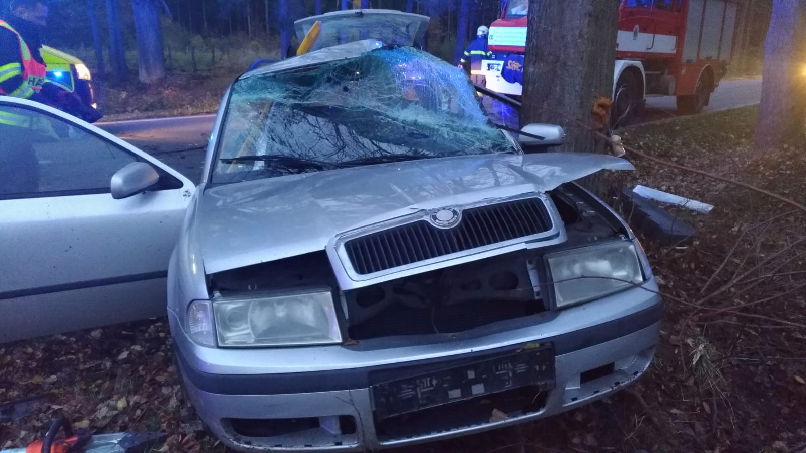 Dopravní nehoda OA, Sudoměřice u Bechyně - 11. 11. 2019 (3).jpg