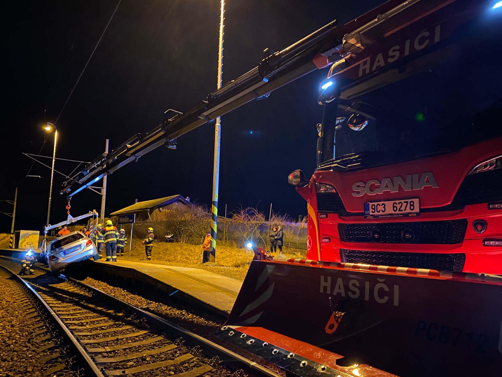 Dopravní nehoda OA, Velešín - 11. 2. 2022 (1).jpg