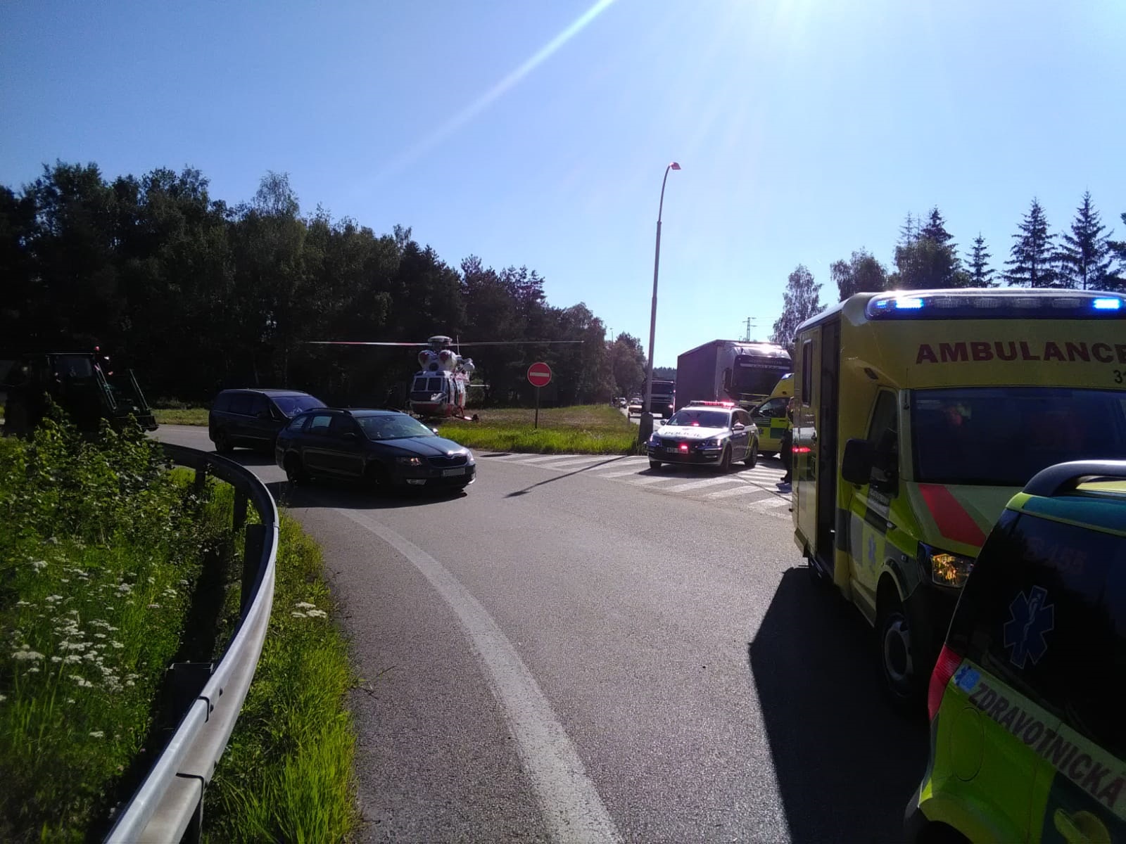 Dopravní nehoda OA a NA, Jindřichův Hradec - 30. 7. 2020 (4).jpg