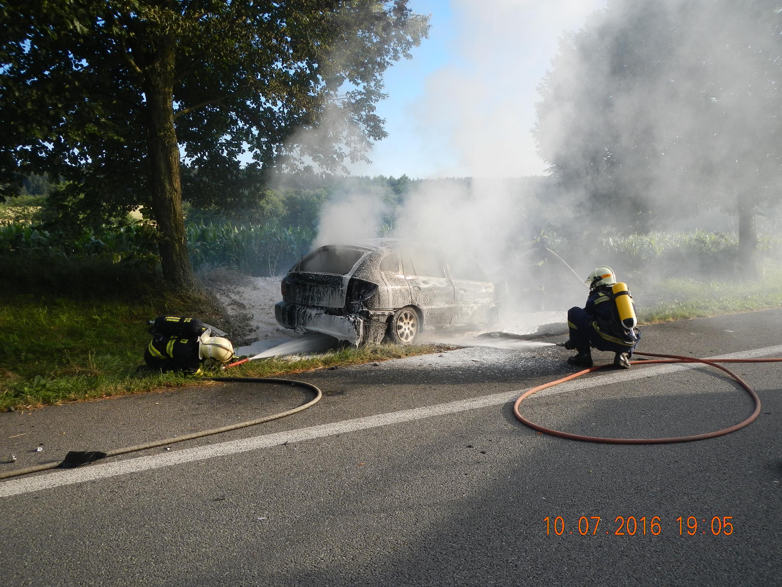 Dopravní nehoda OA a motorky, Dolní Hořice - 10. 7. 2016 (4).JPG