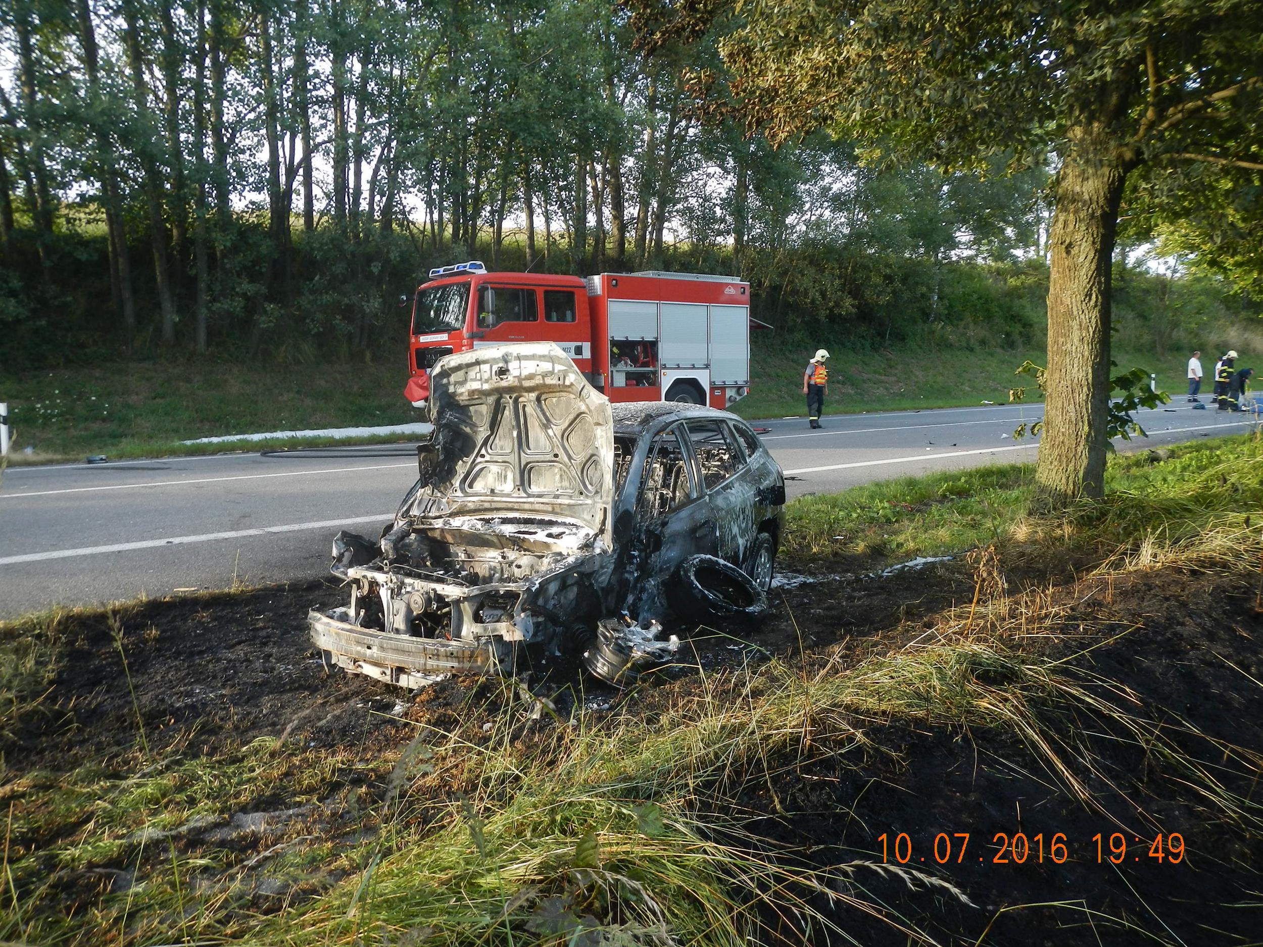 Dopravní nehoda OA a motorky, Dolní Hořice - 10. 7. 2016 (7).JPG