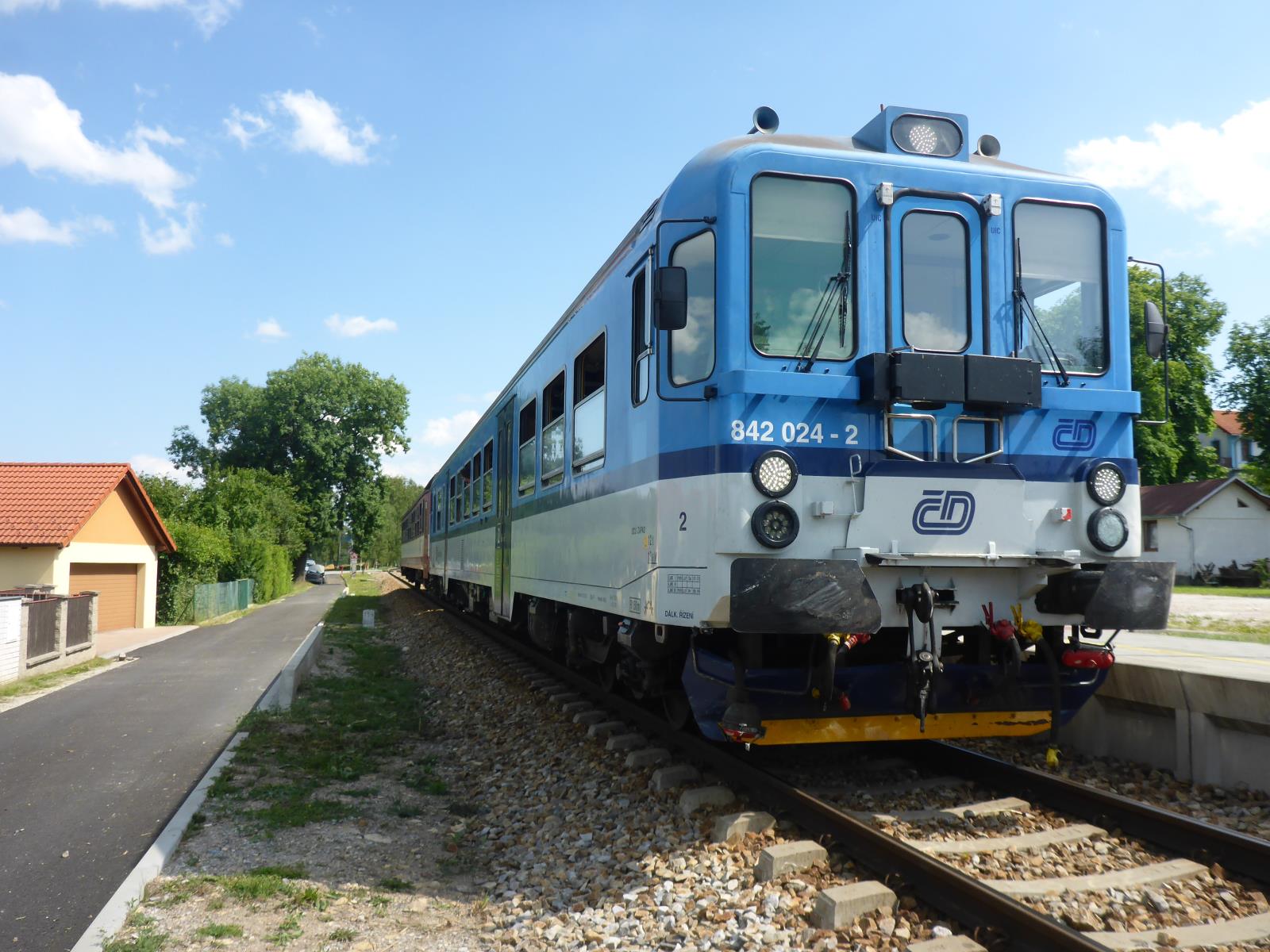 Dopravní nehoda OA a vlak, Holubov - 30. 7. 2021 (3).JPG