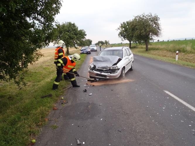 Dopravní nehoda Pšov 1.JPG