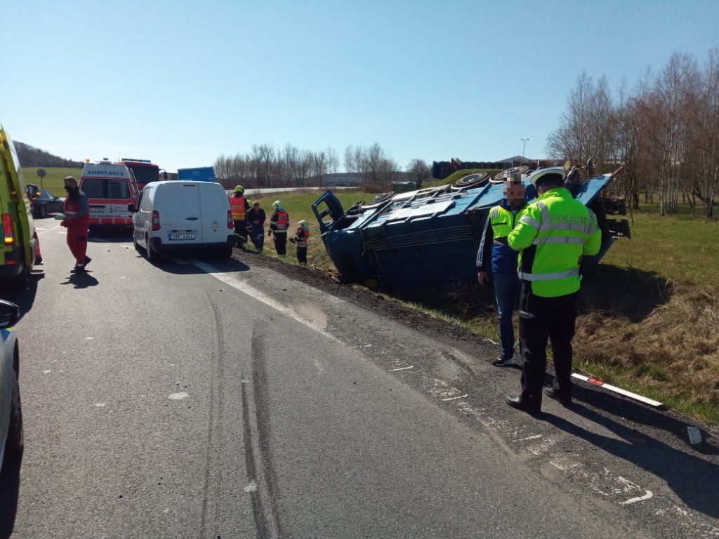 Dopravní nehoda Rumburk (2).jpg