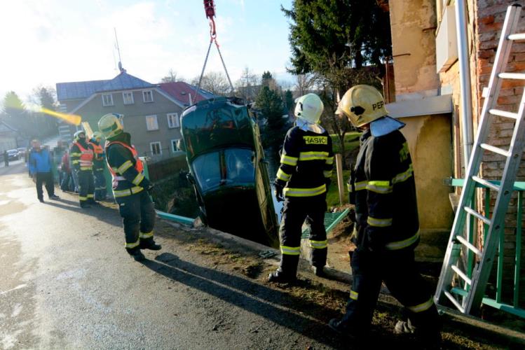 Dopravní nehoda Rumburk 4.JPG