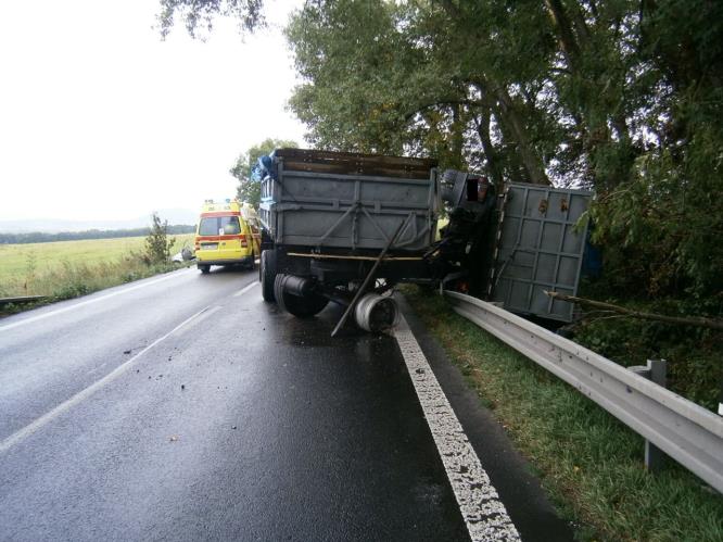 Dopravní nehoda Unčín 3.jpg