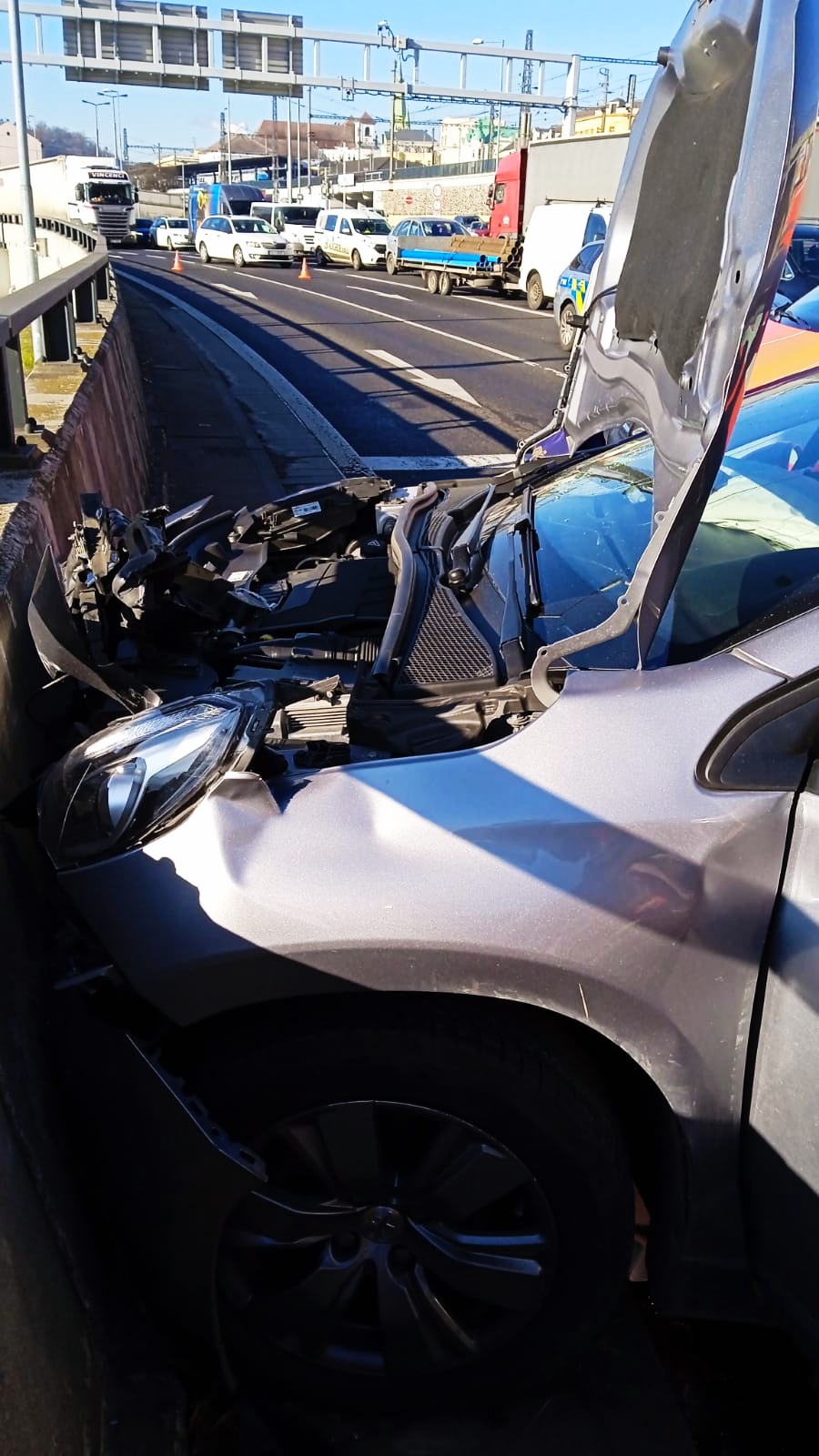 Dopravní nehoda Ústí nad Labem (3).jpg